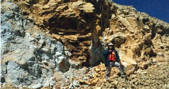 Mapeo y muestreo geológico de campo